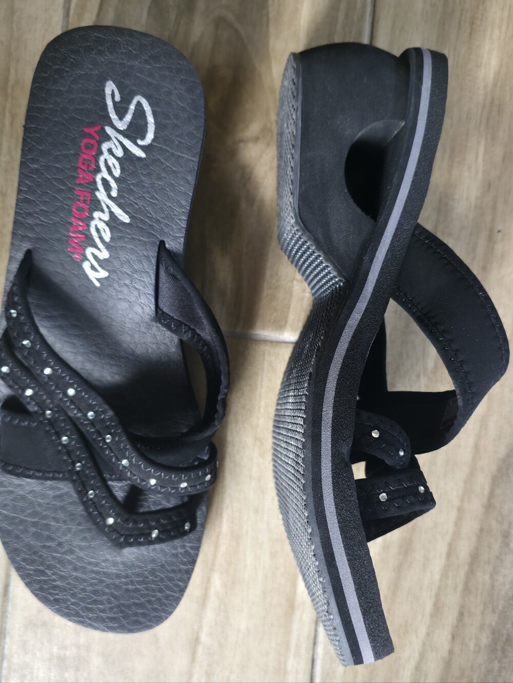 Skechers Yoga Foam Toe Ring Wedge Sandals Black Rhinestone Comfort Y2K Size 8 - Picture 8 of 15
